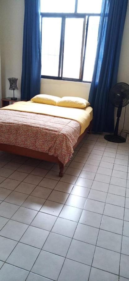 Hostal Iberia Talara Eksteriør billede